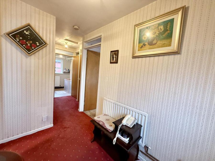 2 Castle Court