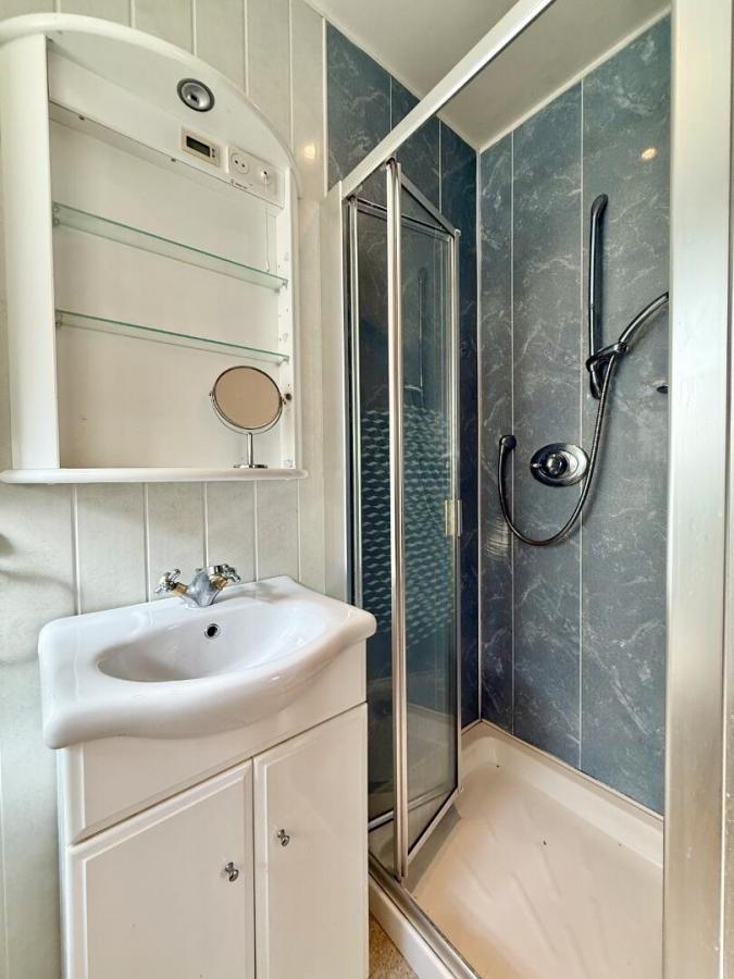 14 Orchard Hill