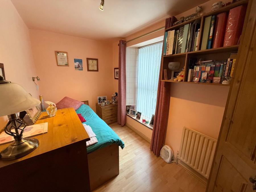 6 Hillside Terrace 6 Hillside Terrace