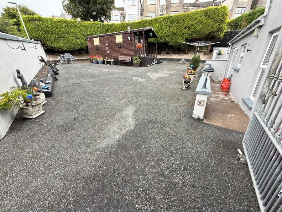 6 Hillside Terrace 6 Hillside Terrace
