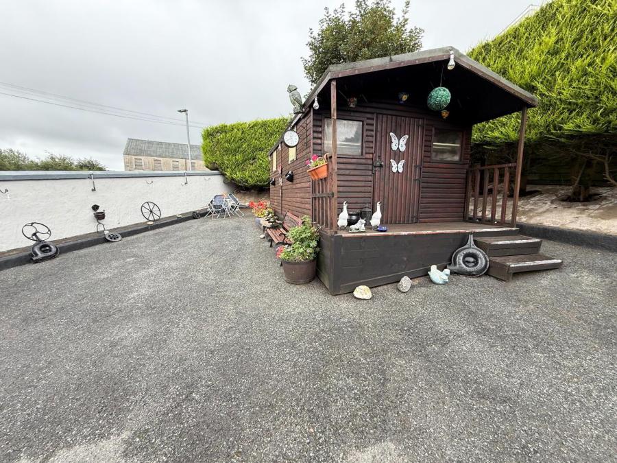 6 Hillside Terrace