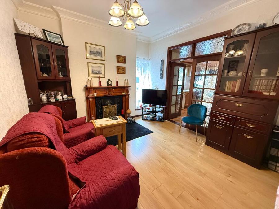 6 Hillside Terrace 6 Hillside Terrace