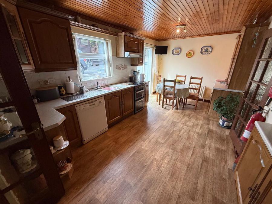 6 Hillside Terrace 6 Hillside Terrace