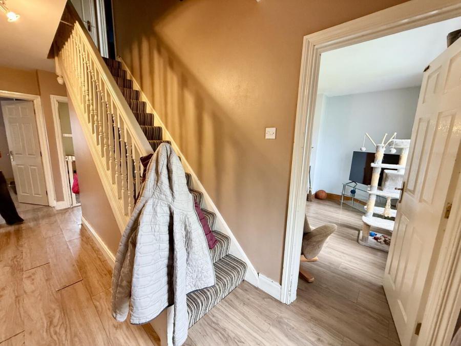 25 Glenvale Heights