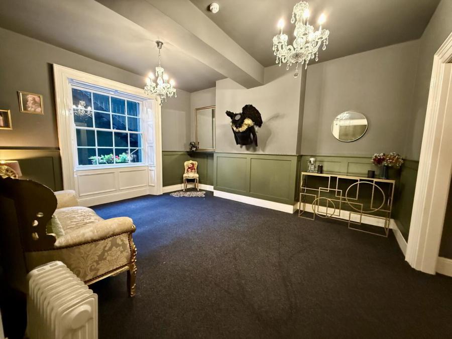 Basement @ 16 Russell Street