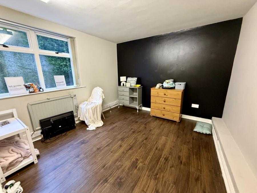 Basement @ 16 Russell Street