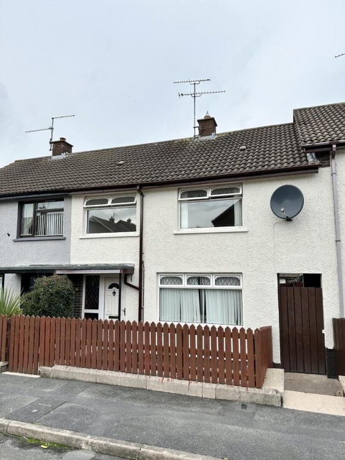16 Legar Hill Park