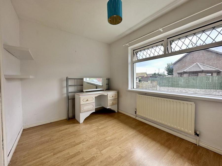 16 Legar Hill Park