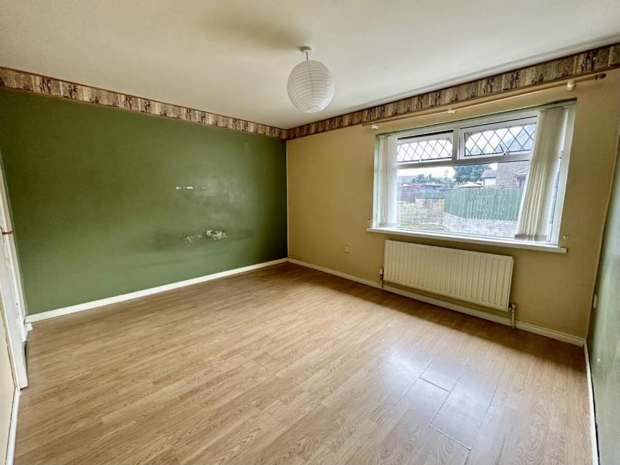 16 Legar Hill Park