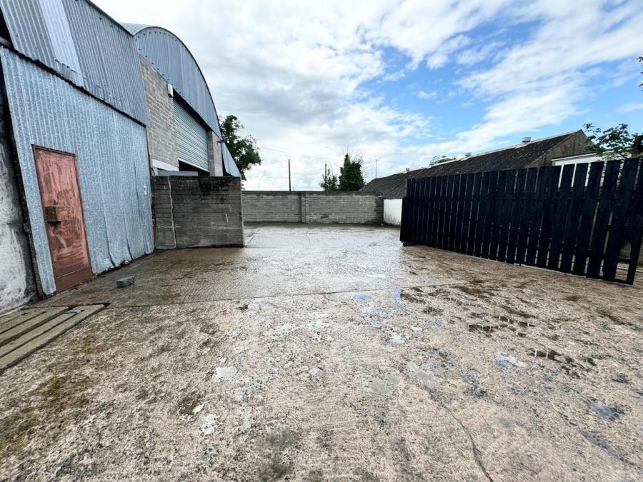 Commercial Sheds, Yard &, 3 Bed Accommodation No. 3 Madden Road
