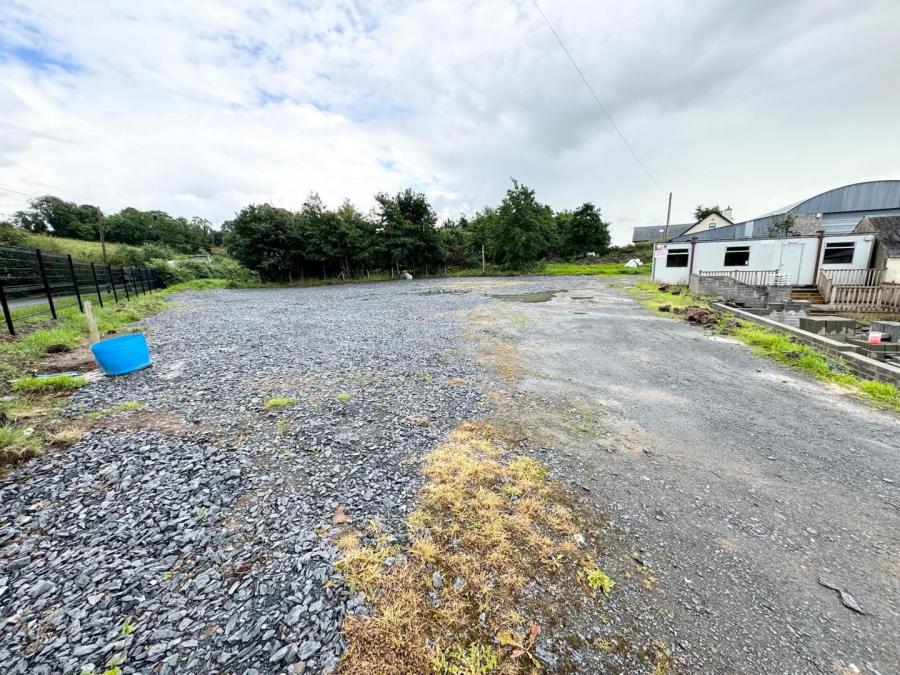 Commercial Sheds, Yard &, 3 Bed Accommodation No. 3 Madden Road