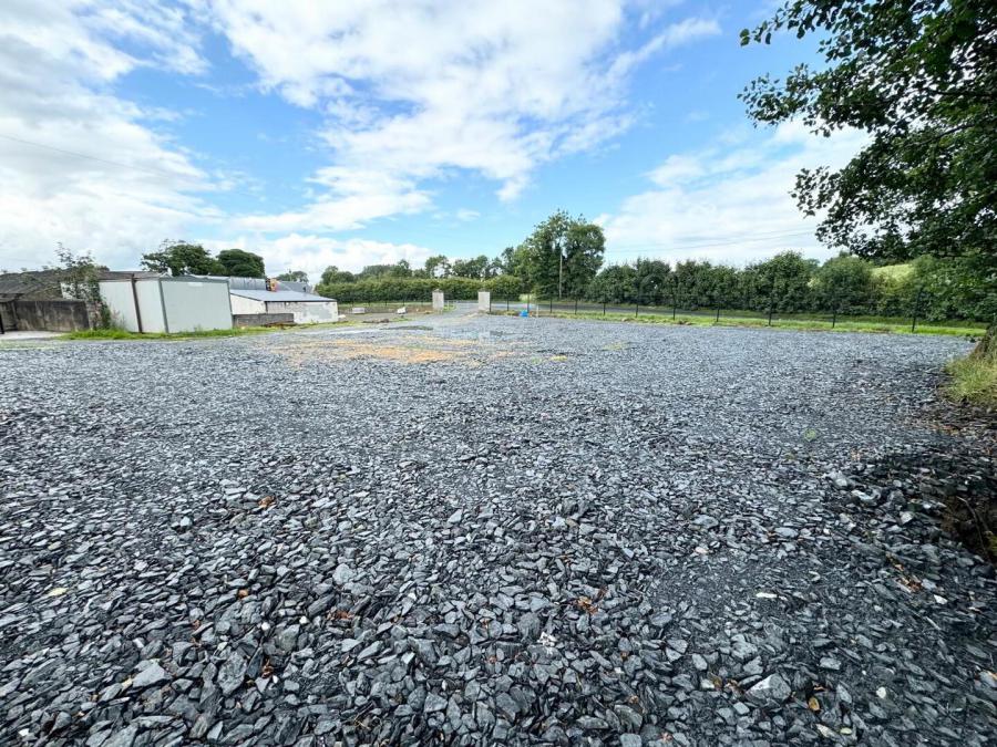 Commercial Sheds, Yard &, 3 Bed Accommodation No. 3 Madden Road