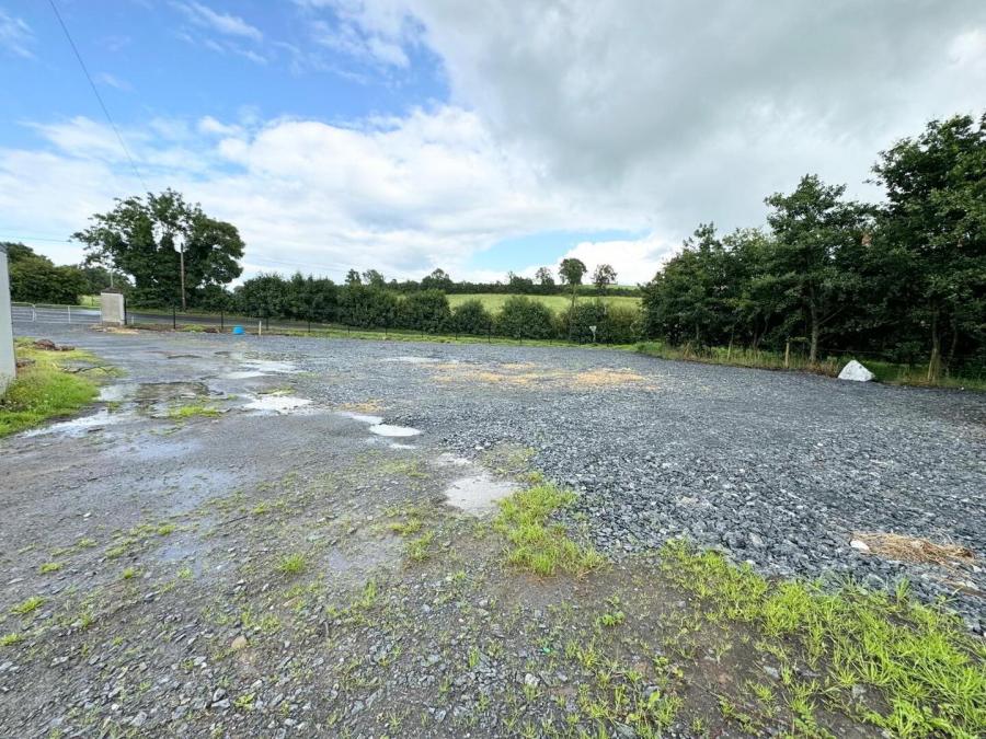 Commercial Sheds, Yard &, 3 Bed Accommodation No. 3 Madden Road