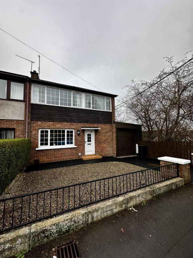 26 Desart Lane Gardens