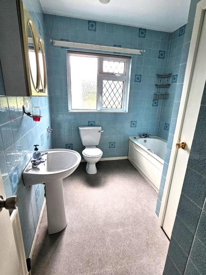 34 Rabbitburrow Road