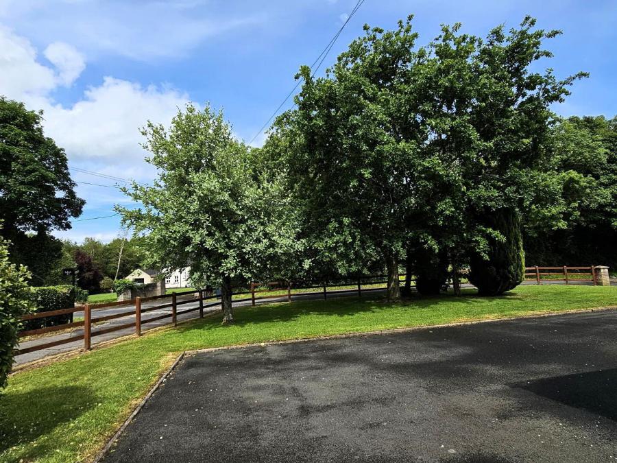 34 Rabbitburrow Road