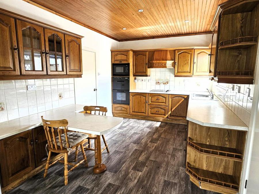 34 Rabbitburrow Road