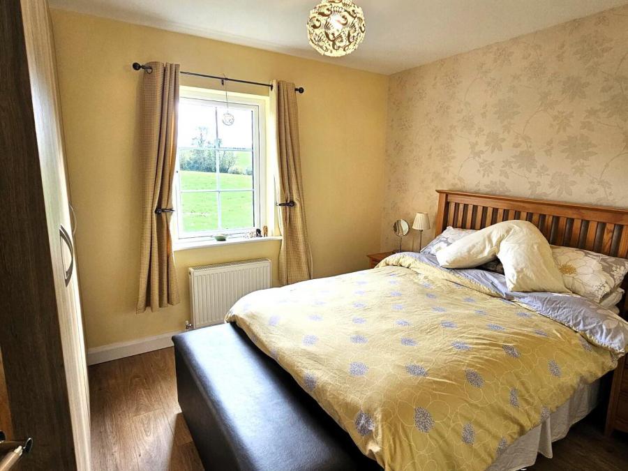 10 Bluebell Glade