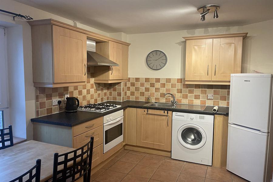 Apt 25 San Antone, Old Suffolk Road