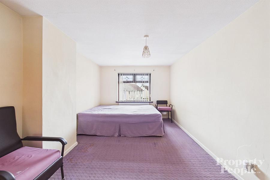 21 Kells Avenue