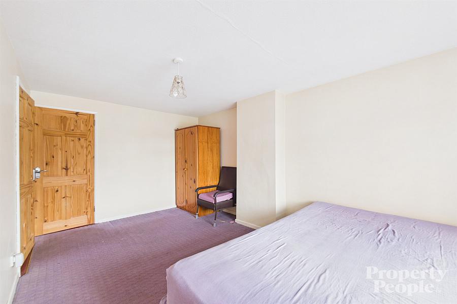 21 Kells Avenue