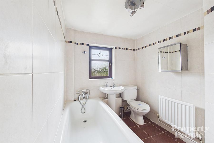 21 Kells Avenue