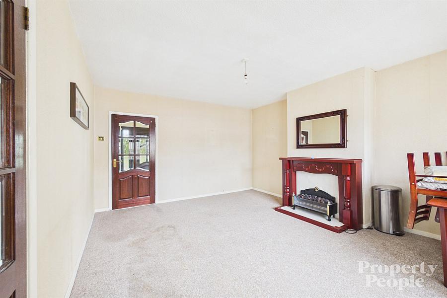 21 Kells Avenue