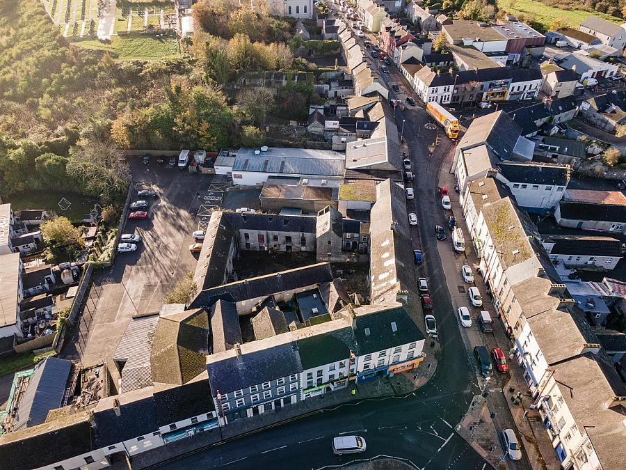Former Lantern Bar, 18 High Street