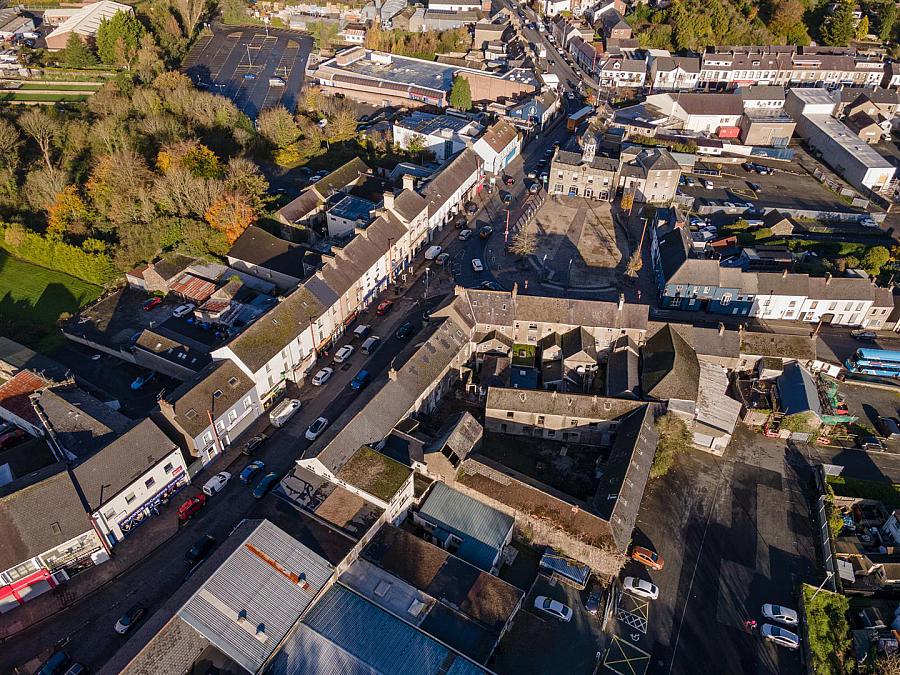 Former Lantern Bar, 18 High Street