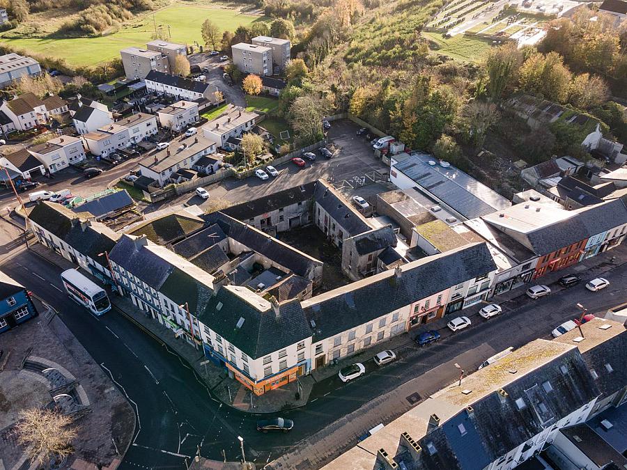 Former Lantern Bar, 18 High Street