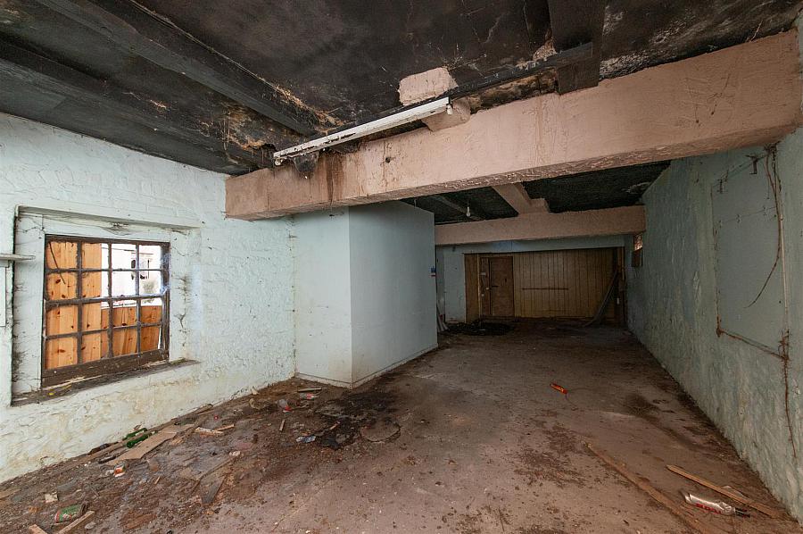 Former Lantern Bar, 18 High Street