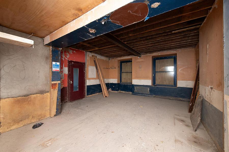 Former Lantern Bar, 18 High Street