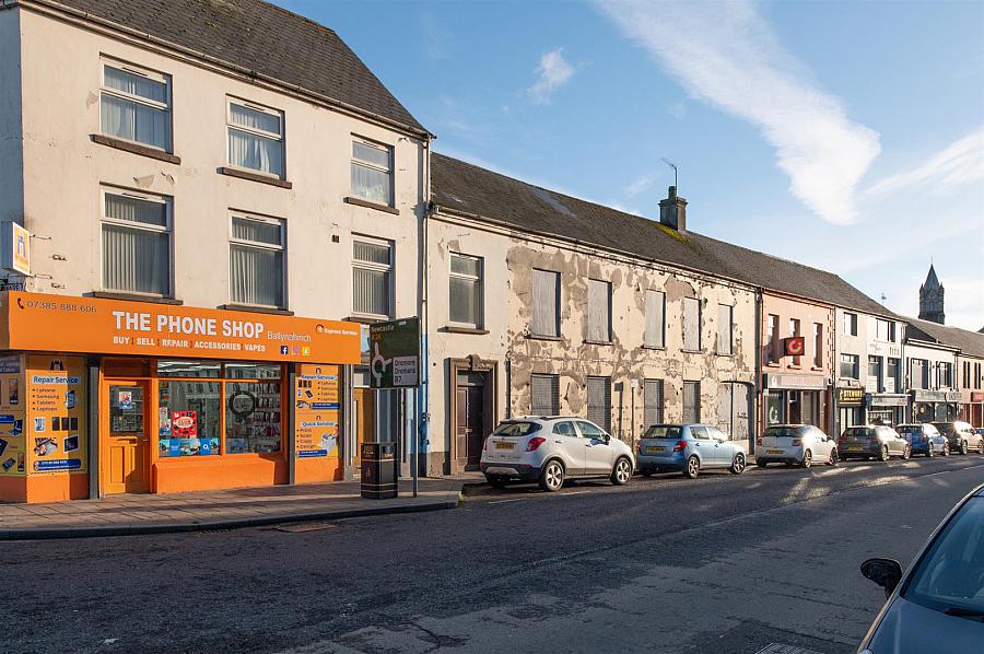 Former Lantern Bar, 18 High Street