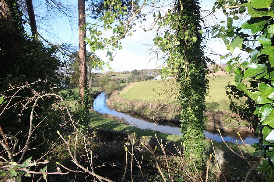 Approx 100m south Drumnaconagher Road