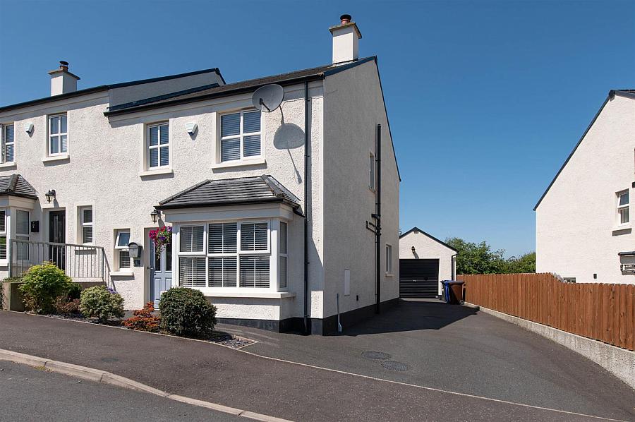 6 Weavers Way