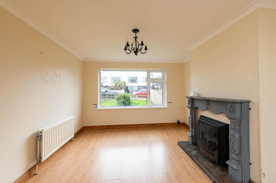 19 Craigs Road