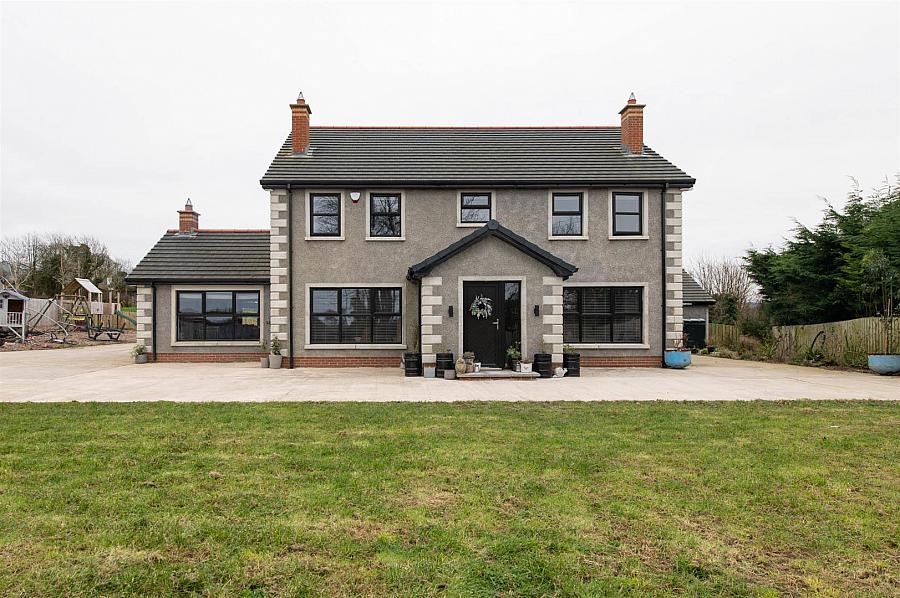 3 Mullaghdrin Road East