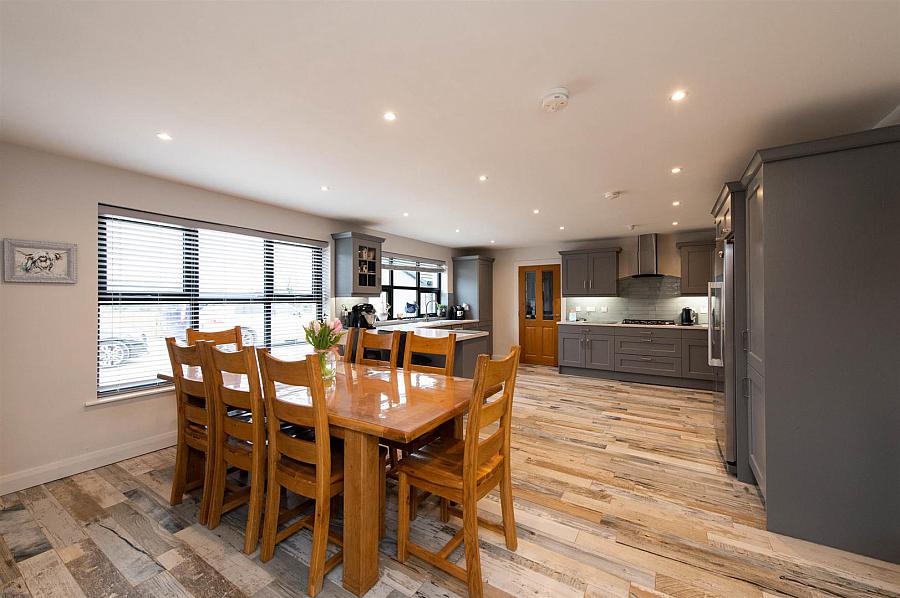3 Mullaghdrin Road East
