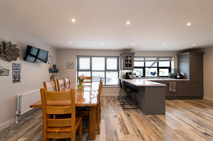 3 Mullaghdrin Road East