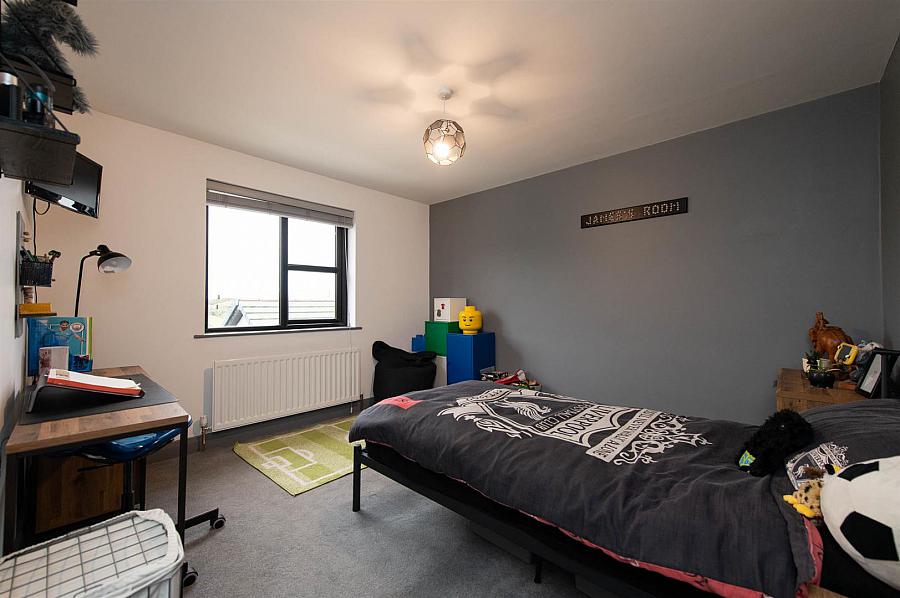 3 Mullaghdrin Road East