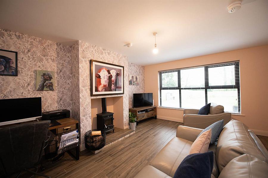 3 Mullaghdrin Road East