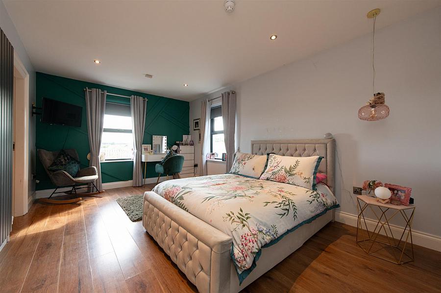 42B The Heights 42B The Heights