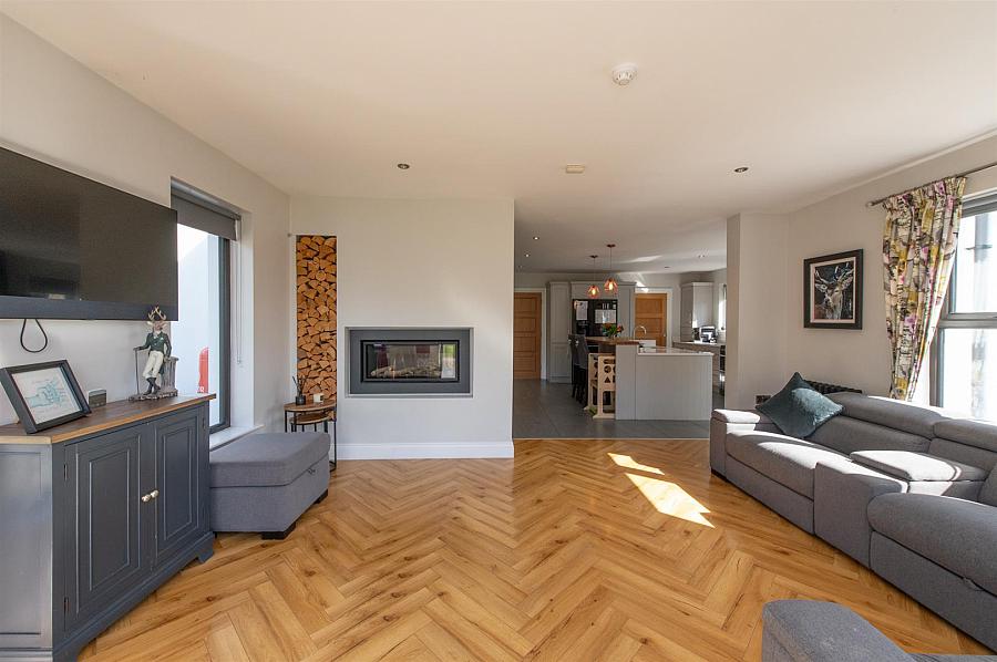 42B The Heights 42B The Heights
