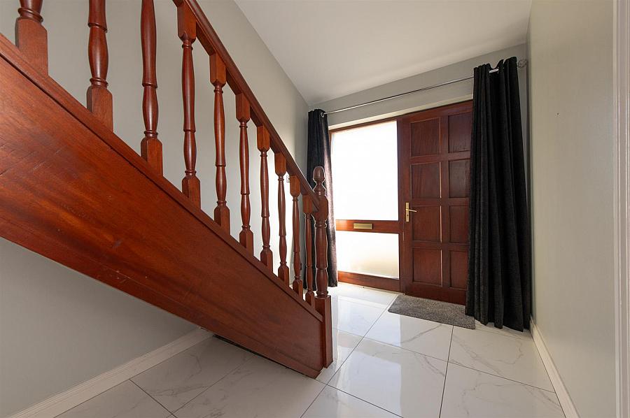 5 Seavaghan Road