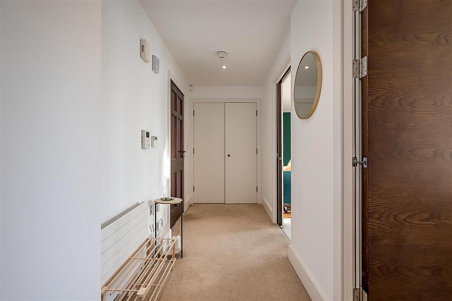 Apt 33 2 Ulster Street