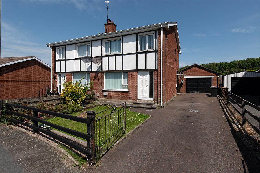 27 Craigs Road