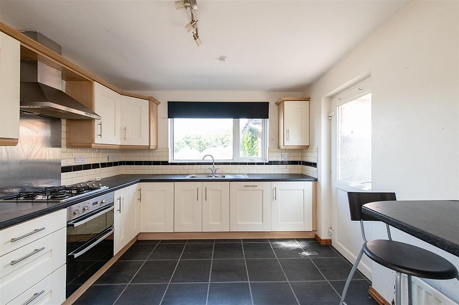 27 Craigs Road