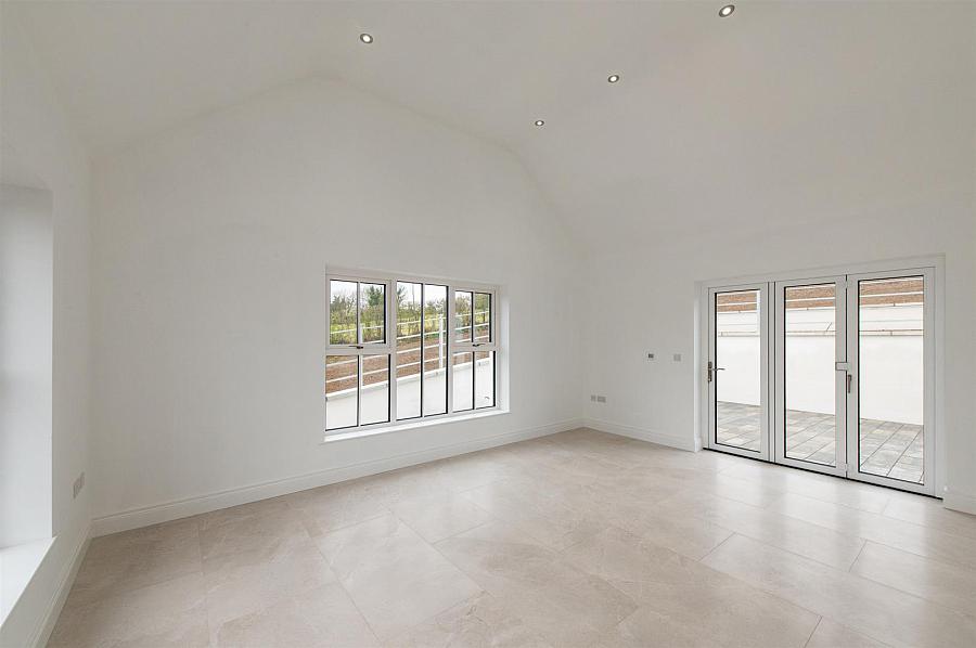 River House, 6 Magheratimpany Road