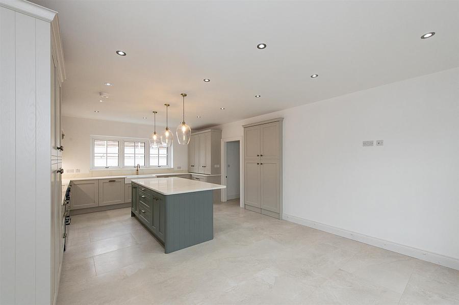 River House, 6 Magheratimpany Road