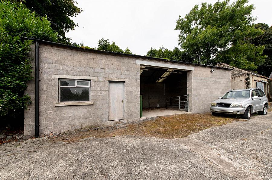 93 Dromore Road
